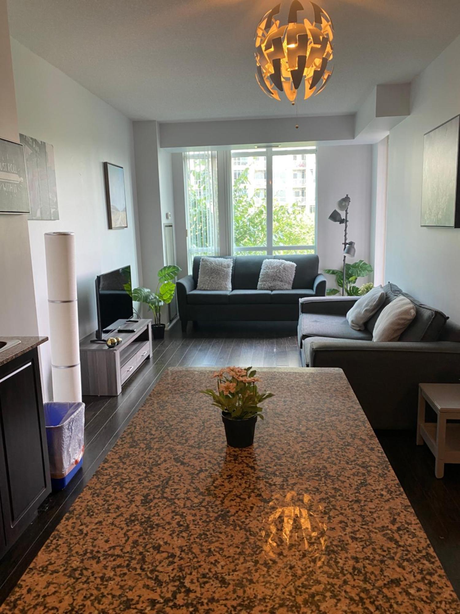 Executive 1 Bedroom Condo Sleeps 2 Toronto Bagian luar foto