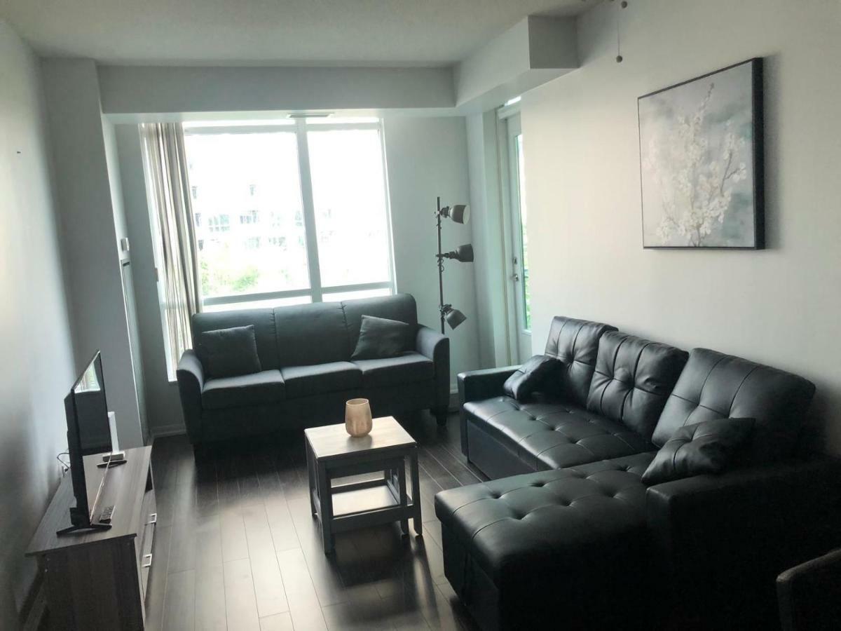 Executive 1 Bedroom Condo Sleeps 2 Toronto Bagian luar foto